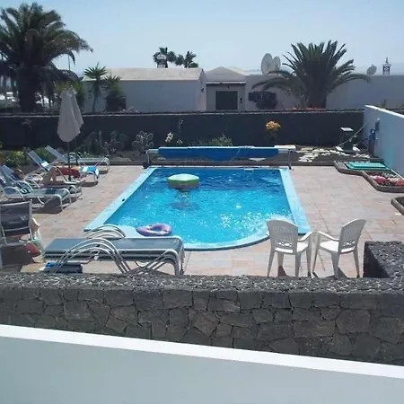 Playa Blanca Sleeps 8 Pool Wifi